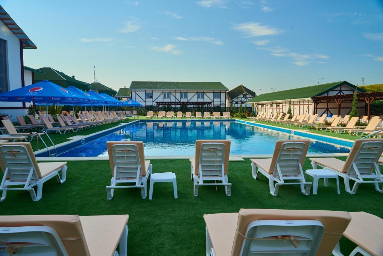 Hotel Lubenska Sloboda Olshanka Εξωτερικό φωτογραφία