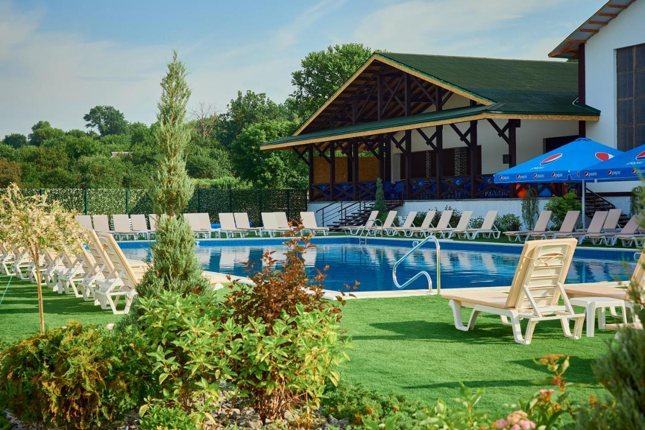 Hotel Lubenska Sloboda Olshanka Εξωτερικό φωτογραφία