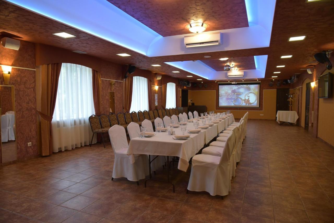 Hotel Lubenska Sloboda Olshanka Εξωτερικό φωτογραφία