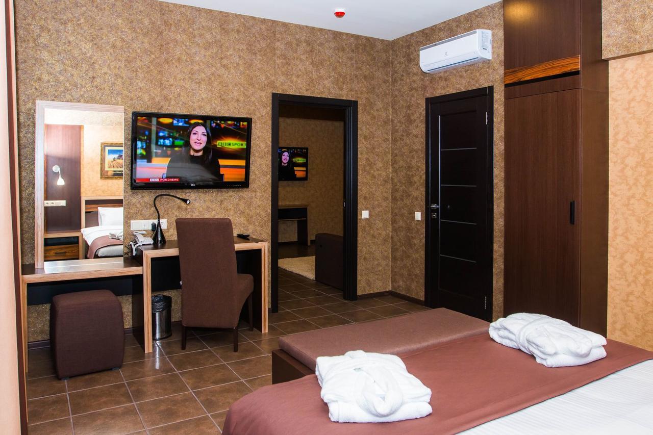 Hotel Lubenska Sloboda Olshanka Εξωτερικό φωτογραφία